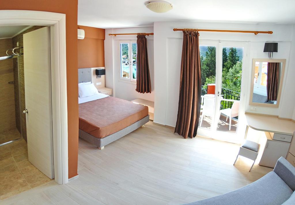 Vliho Bay Boutique Hotel Yénion Exterior foto